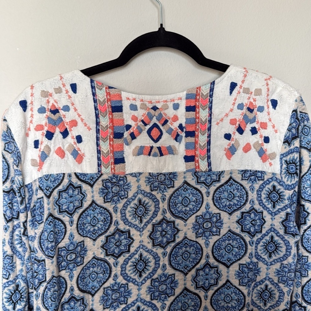 Lucky Brand 3/4 Sleeve Blouse Embroidered Boho Blue Tassle Tunic Women Large EUC - Picture 11 of 11